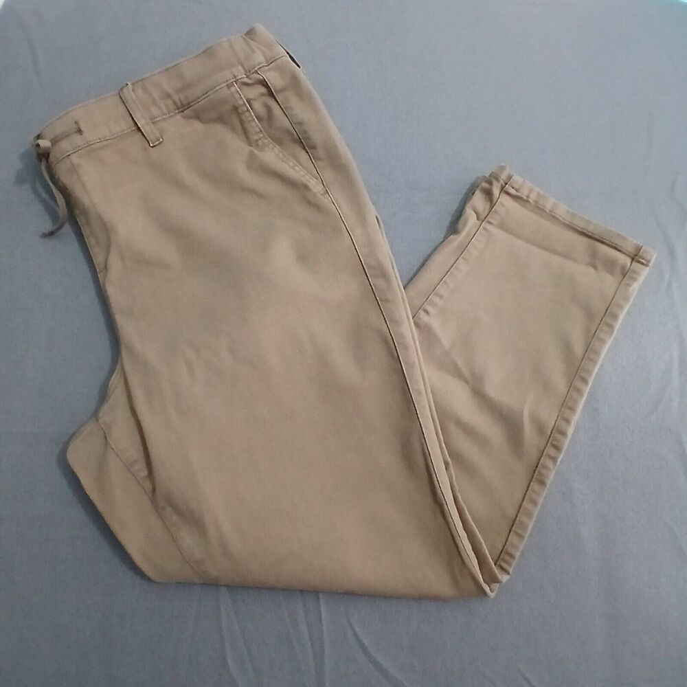 Torrid Jeans Women 3 Short Brown Weekend BF Straight Super Soft Mid Rise NWT